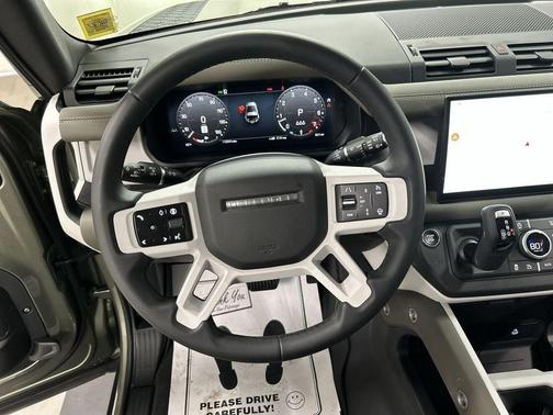 2025 Land Rover Defender P300 S