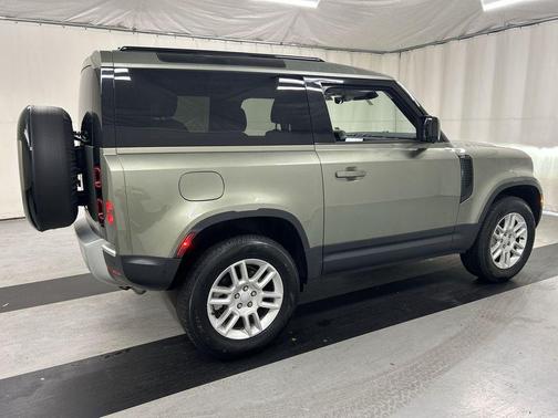 2025 Land Rover Defender P300 S