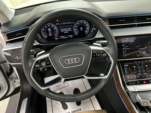 Glacier White Metallic 2020 Audi A8 L 55