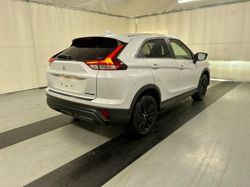2026 Mitsubishi Eclipse Cross LE