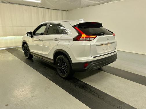2026 Mitsubishi Eclipse Cross LE