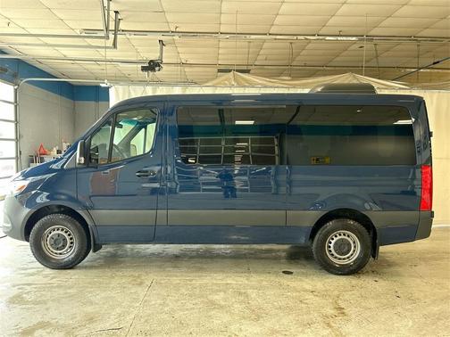 2023 Mercedes-Benz Sprinter 2500 144 WB Standard Roof Passenger