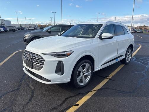 2025 Audi Q5 2.0T quattro Premium