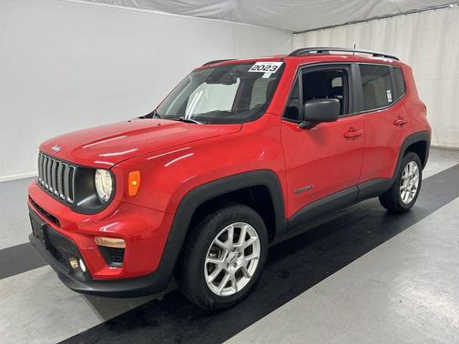 Colorado Red Clearcoat 2023 Jeep Renegade Latitude