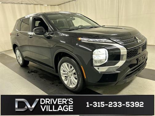 2024 Mitsubishi Outlander ES