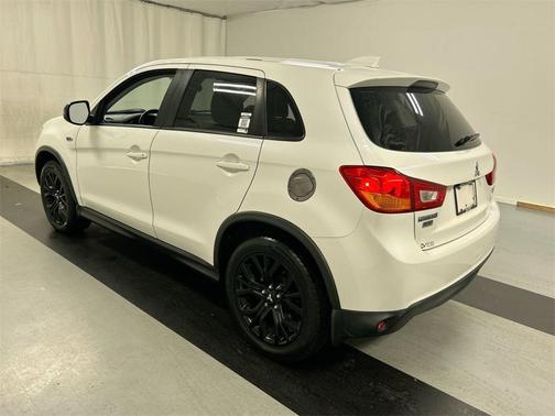 2017 Mitsubishi Outlander Sport 2.0 LE