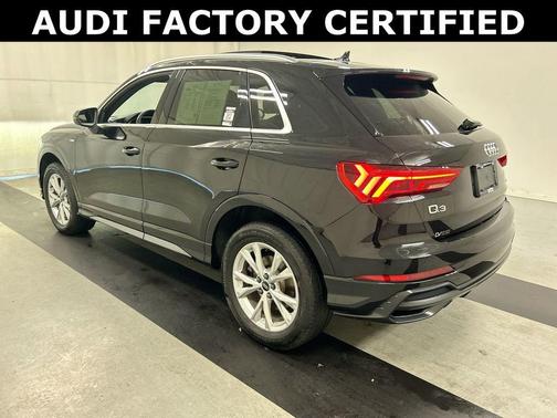 2022 Audi Q3 45 S line Premium