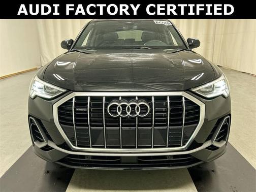 2022 Audi Q3 45 S line Premium