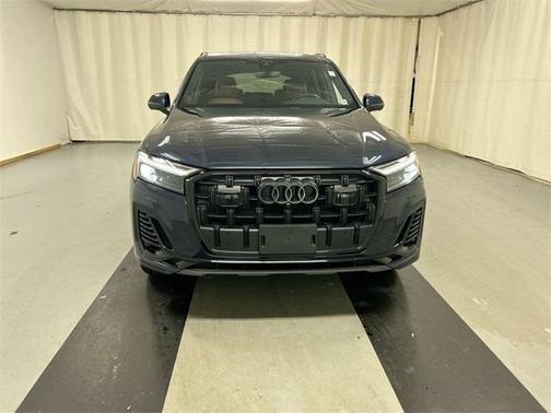 2025 Audi Q7 45 Premium