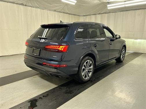 2025 Audi Q7 45 Premium