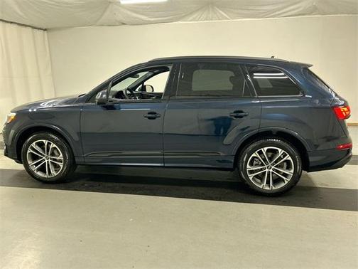 2025 Audi Q7 45 Premium