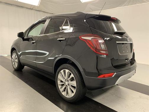 Photo 4 of 23 of 2019 Buick Encore Preferred