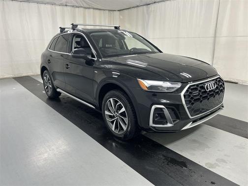 2023 Audi Q5 45 S line quattro Premium