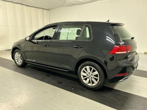 2018 Volkswagen Golf TSI S
