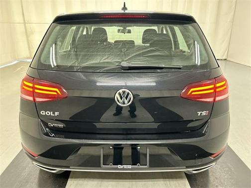 2018 Volkswagen Golf TSI S