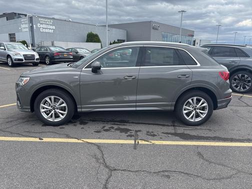 2025 Audi Q3 45 S line Premium