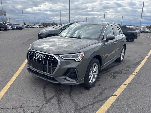 2025 Audi Q3 45 S line Premium