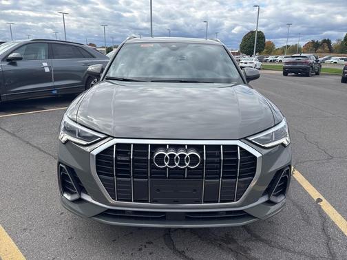 2025 Audi Q3 45 S line Premium
