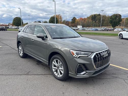 2025 Audi Q3 45 S line Premium