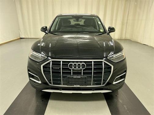 2023 Audi Q5 40 Premium Plus