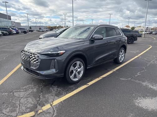 2025 Audi Q5 2.0T quattro Premium