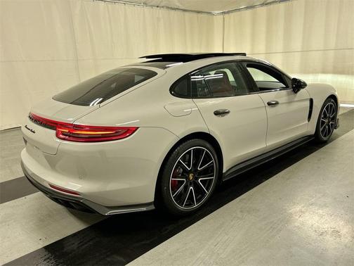 2019 Porsche Panamera Turbo
