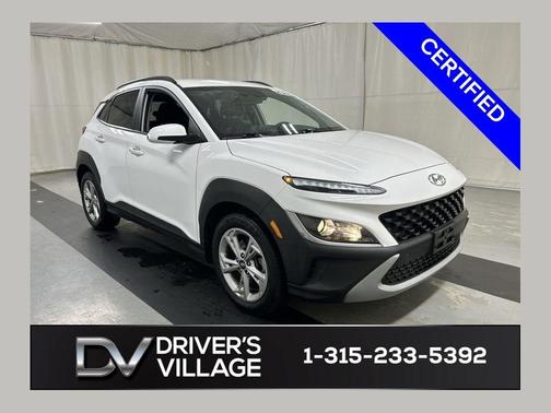Lunar White 2022 Hyundai KONA SEL