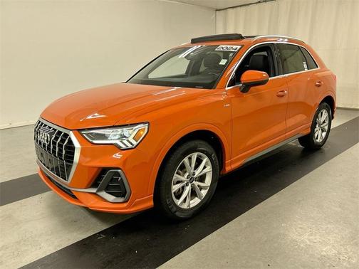 2024 Audi Q3 45 S line Premium
