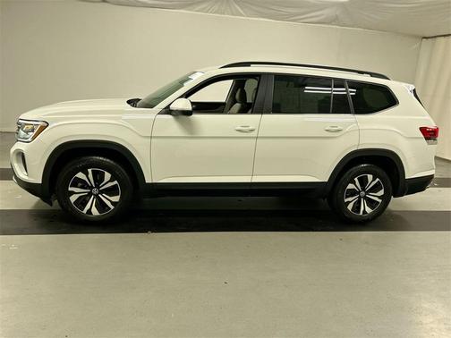 2025 Volkswagen Atlas 2.0T SE