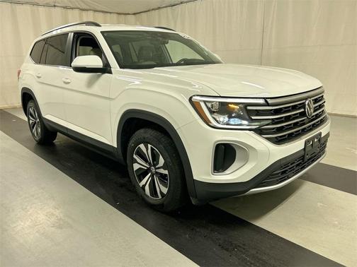 2025 Volkswagen Atlas 2.0T SE