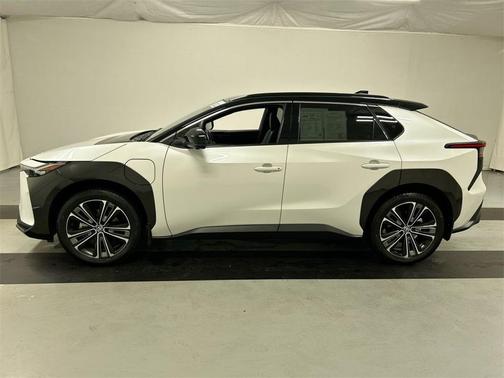 2023 Subaru Solterra Limited