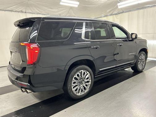 Onyx Black 2023 GMC Yukon Denali Ultimate