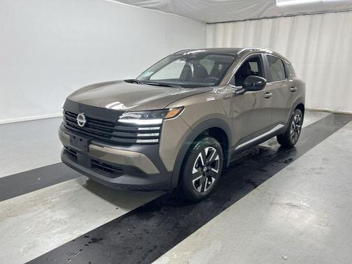 Canyon Bronze M 2026 Nissan Kicks SV