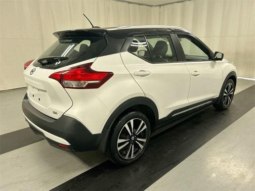 2019 Nissan Kicks SR