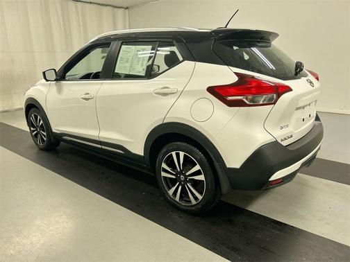 2019 Nissan Kicks SR
