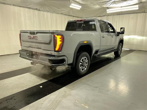2024 GMC Sierra 2500 AT4
