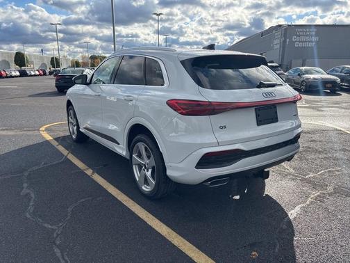 2025 Audi Q5 2.0T quattro Premium