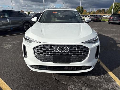 2025 Audi Q5 2.0T quattro Premium