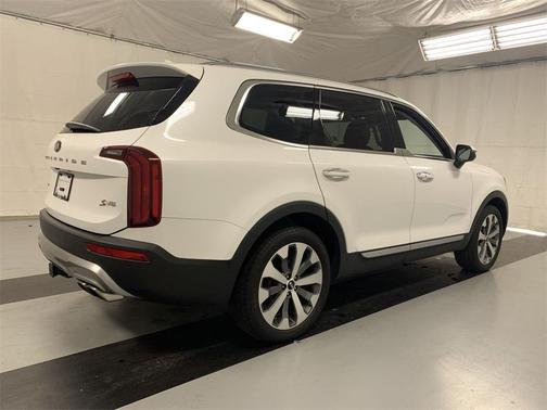 Photo 5 of 25 of 2020 Kia Telluride S