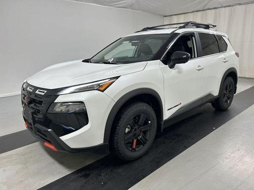 Everest White P 2026 Nissan Rogue Rock Creek