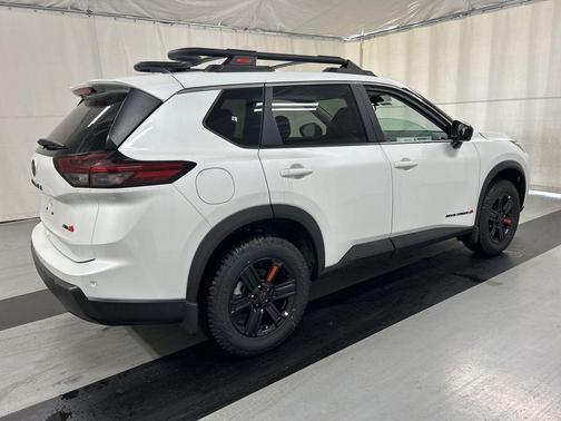 Everest White P 2026 Nissan Rogue Rock Creek