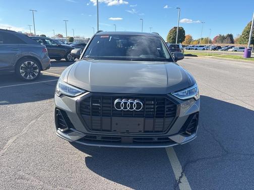 2025 Audi Q3 45 S line Premium