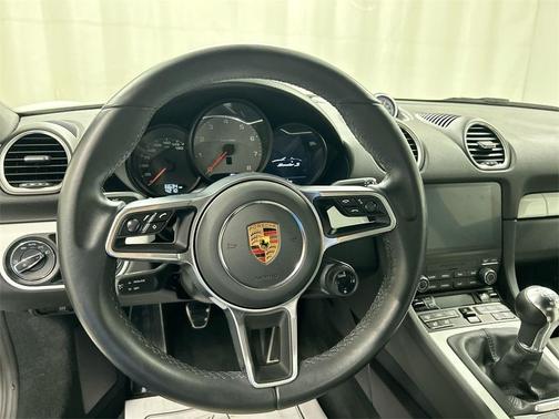 2024 Porsche 718 Boxster S