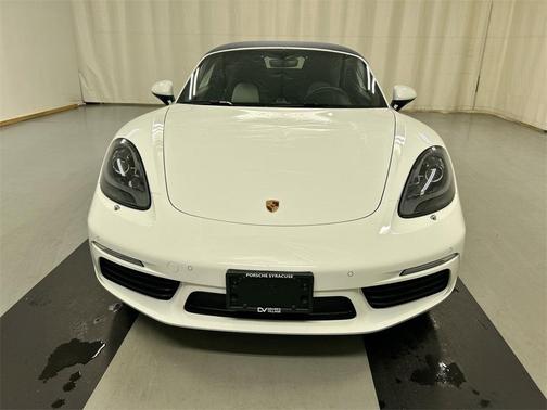 2024 Porsche 718 Boxster S