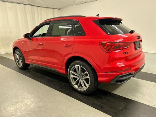 2025 Audi Q3 45 S line Premium
