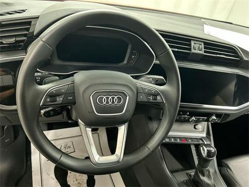 2025 Audi Q3 45 S line Premium