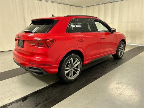 2025 Audi Q3 45 S line Premium