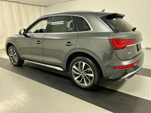 2022 Audi Q5 45 S line quattro Premium