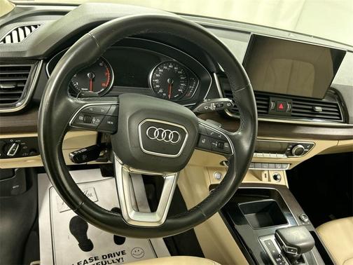 2022 Audi Q5 45 S line quattro Premium