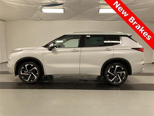 2023 Mitsubishi Outlander SEL
